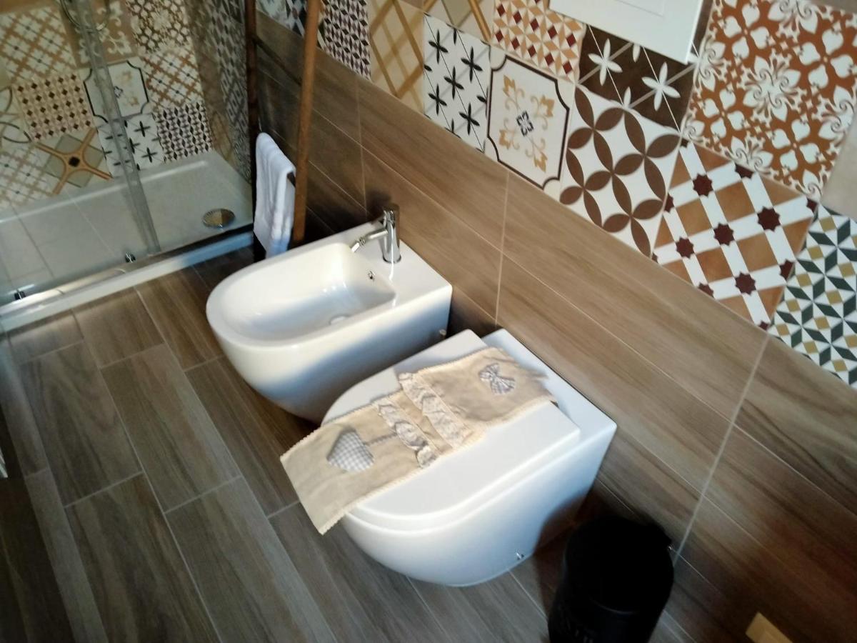 Al Civico 1 Apartments Trapani Kültér fotó