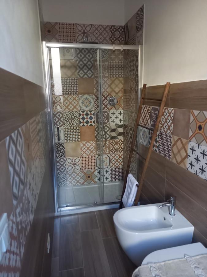 Al Civico 1 Apartments Trapani Kültér fotó